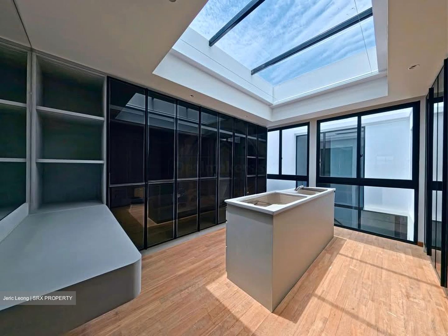 Lorong N Telok Kurau (D15), Terrace #569326951